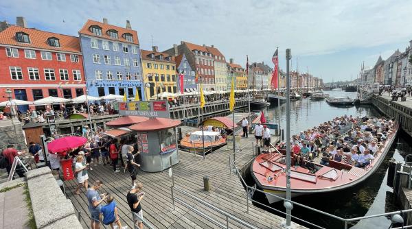 daca strangi gunoiul sau mergi cu autobuzul in aceste orase din europa primesti tururi gratuite excursii sau cafea