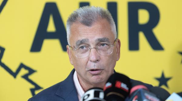 aur anunta va depune o motiune de cenzura in aceasta sesiune parlamentara la momentul pe care il va considera optim