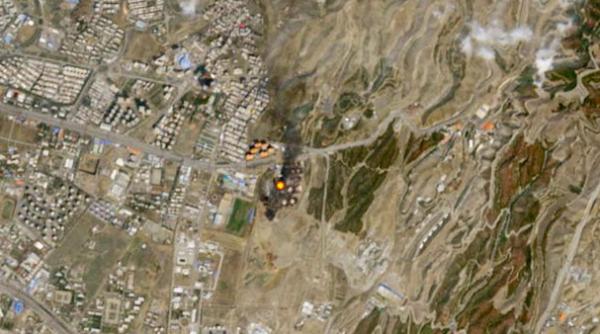 nor toxic deasupra teheranului imaginile din satelit arata cum instalatiile petroliere ard zile intregi dupa bombardamente