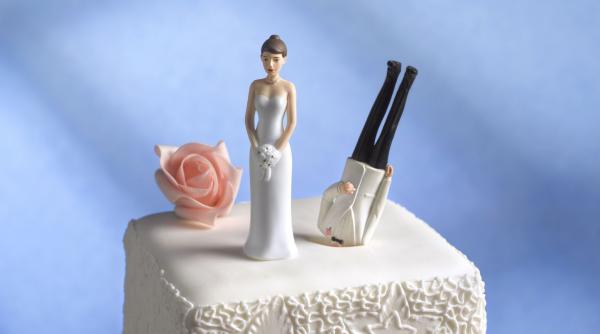 Un cuplu a divorțat la 3 minute după nuntă. Mireasa s-a enervat din cauza unui comentariu făcut de mire
