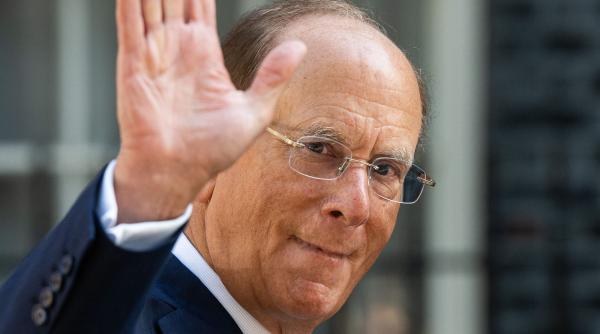 ne trebuie mai multi instalatori si mai putin avocati in era ai spune seful blackrock larry fink crede ca am exagerat cu facultatea