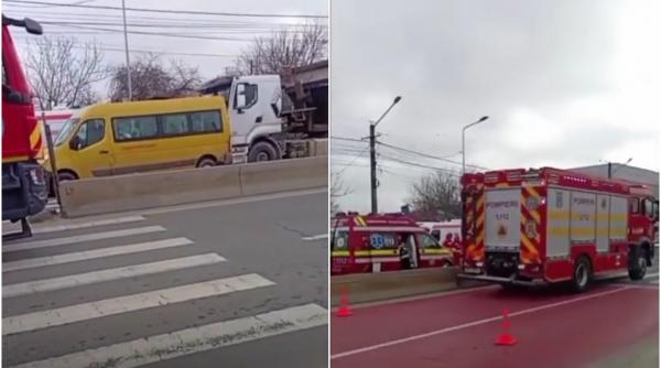 Accident grav în Dâmbovița, între un microbuz școlar și un TIR: 4 copii răniți. A fost activat Planul Roșu de Intervenție