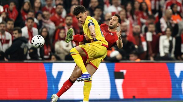 Joi seară, în meciul Turcia - România pentru calificarea la CM 2026, Ianis Hagi a fost singurul jucător de pe teren născut la Istanbul