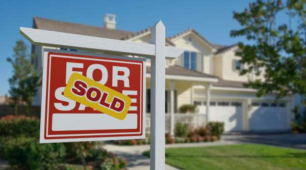 cum a reusit o femeie sa isi vanda casa cu 400 000 euro fara sa se mute din ea cu banii si a ajutat fiul fara sa plateasca taxe