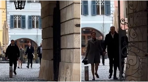 klaus iohannis alaturi de sotie la slujba de florii de la biserica din centrul sibiului mesajului fostului presedinte pentru romani