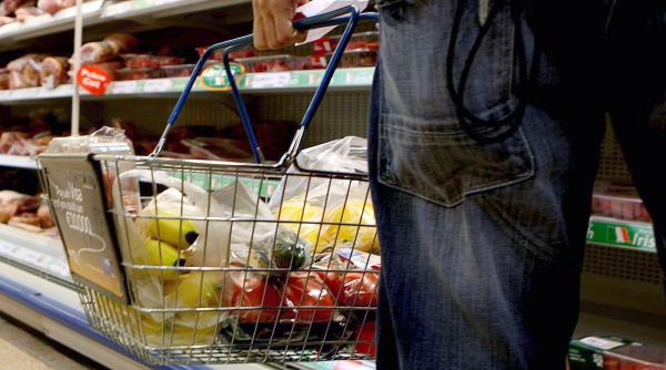 plafonarea adaosului comercial la alimentele de baza se prelungeste din nou cat va fi valabila facilitatea si ce produse sunt vizate