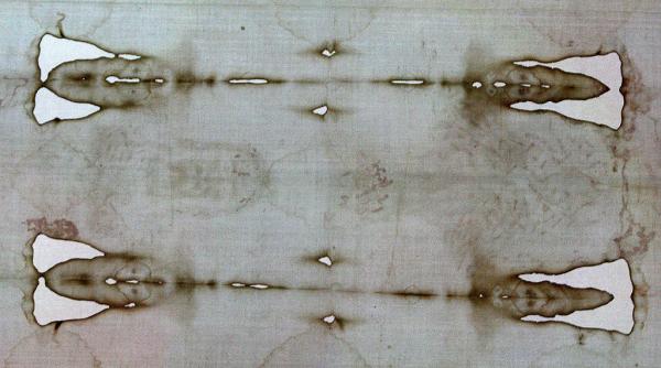 giulgiul din torino contine urme de adn de la oameni plante si animale iar asta adanceste misterul acestui artefact religios