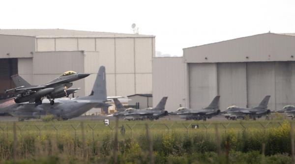 italia a refuzat accesul bombardierelor sua la baza nato din sicilia desi avioanele se aflau deja in aer