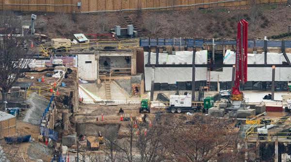 justitia americana blocheaza santierul lui trump de la casa alba constructia salii de bal va fi suspendata temporar