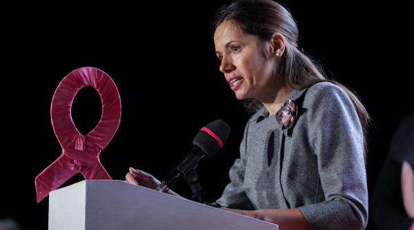 mirabela gradinaru apel catre parinti la dezbaterea despre adictii fiti atenti la taceri nu doar la cuvintele copiilor