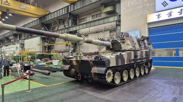 Primul obuzier K9 "Tunetul" pentru Armata Română a fost finalizat în Coreea. Când începe producția la fabrica din Petrești