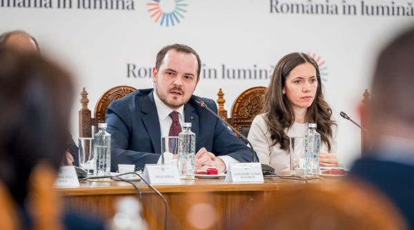 rogobete dupa ce a participat alaturi de mirabela gradinaru la dezbaterea despre adictii dezvoltam componenta de sanatate mintala