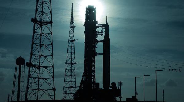 doze de radiatii aproape letale pentru astronauti de ce lanseaza nasa misiunea artemis ii exact cand soarele este cel mai activ