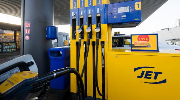 Germania le-a interzis benzinăriilor să crească prețul carburanților mai des de o dată pe zi
