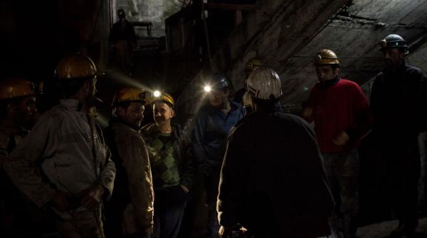 protest la mina lupeni minerii s au blocat in subteran din cauza contractelor pe durata determinata