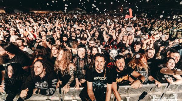 Rockstadt Extreme Fest alege creativitatea umană pentru merch-ul din 2026, și interzice AI-ul