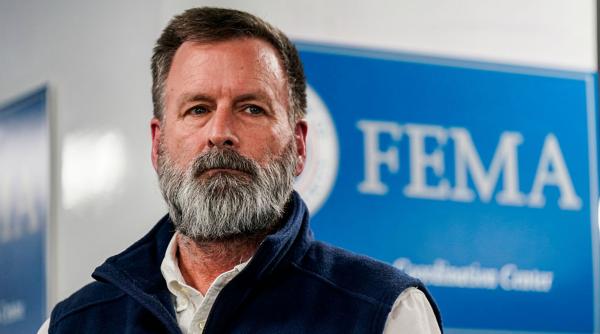 un oficial american sustine ca a fost teleportat de mai multe ori cine este gregg phillips si ce rol are in administratia federala