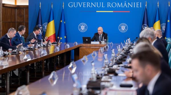 Surse: Guvernul ia în calcul o scădere „voluntară” a prețurilor la carburanți. Motorina, ieftinită cu 50 de bani