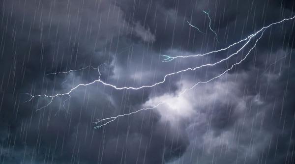 mae a emis o atentionare de calatorie pentru norvegia cod rosu de furtuna zonele afectate