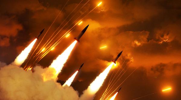 o tara nato din sud estul europei este in alerta dupa ce statele unite au avertizat o in legatura cu miscarile pregatite de iran