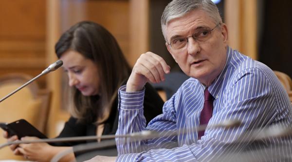 romanii sa fie chibzuiti cu cheltuielile sa renunte la cele non esentiale daianu spune ca romania poate evita recesiunea cu noroc