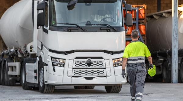 serban transportatorii rutieri de marfa vor avea acces mai facil la ajutorul de stat pentru achizitia de vehicule cu zero emisii