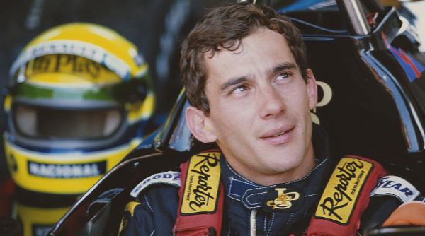 un colectionar a cumparat casca din 1994 a lui ayrton senna cu 1 milion de dolari