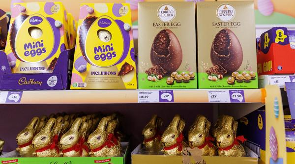 Prețul la cacao scade, dar iepurașii și ouăle de ciocolată de Paște costă mai mult. De ce se întâmplă asta