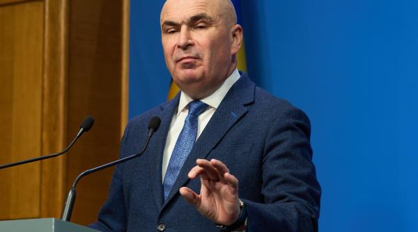 S&P a confirmat ratingul de țară al României la „BBB minus”, cu perspectivă „negativă”. „Persistă riscuri politice”