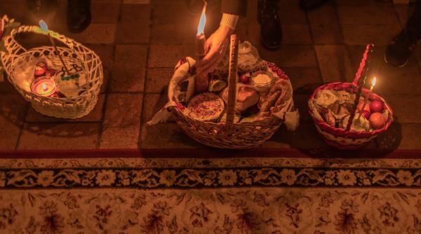 de ce catolicii si ortodocsii sarbatoresc pastele la date diferite