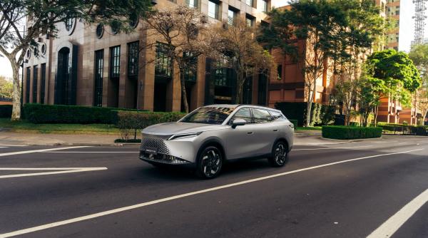  OMODA 7 SHS-P stabilește un nou reper în industrie cu garanția completă de 8 ani / 160.000 km