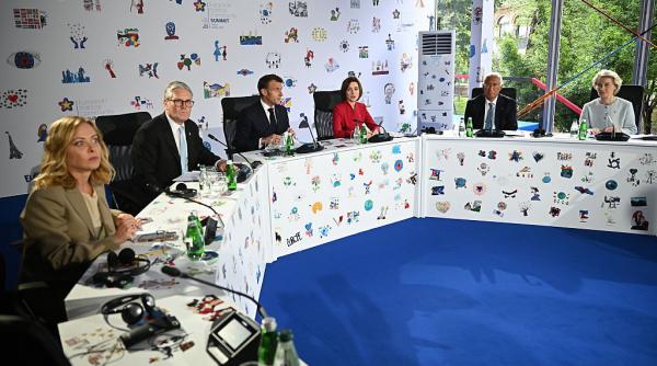 republica moldova catre ue lasati ne sa intram si va vom ajuta sa tineti rusia la distanta venim cu ceva unic