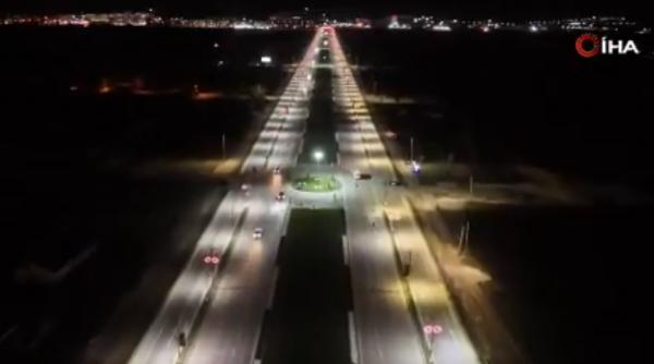 toata lumea crede ca este un aeroport imagini spectaculoase cu bulevardul erdogan pe care unii il numesc las vegas ul turciei