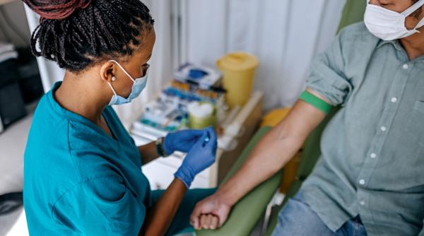 sanatatea globala abandonata pe rand de marii donatori ue promite 700 de milioane dar e mai putin decat inainte