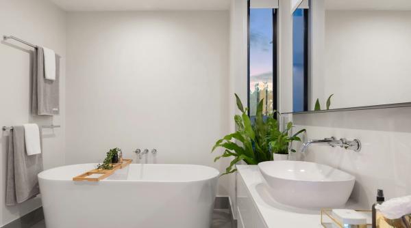 Căzile freestanding – când sunt o alegere bună pentru baie