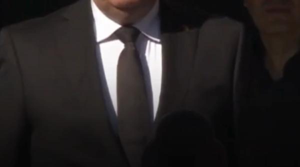 premierul ilie bolojan ii aduce omagii lui mircea lucescu