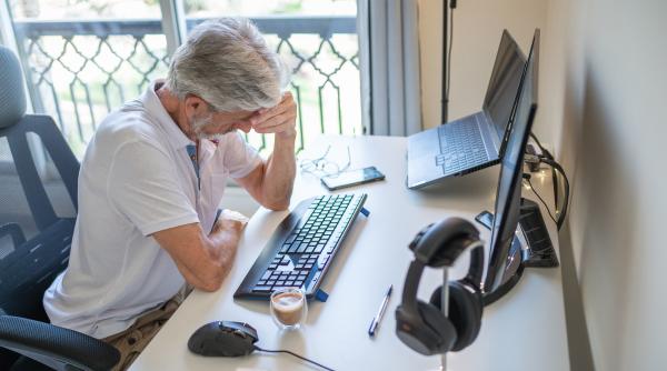 exista multa disperare lucratori calificati dar mai in varsta se reprofileaza in ai ca sa se mentina pe linia de plutire