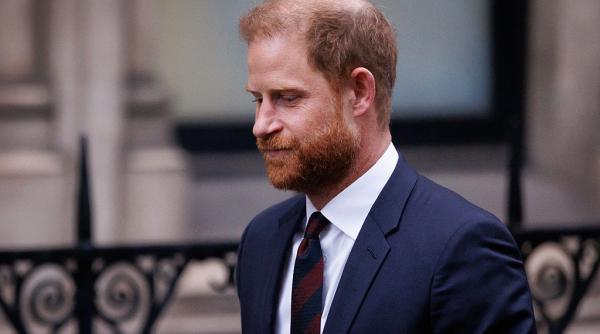 printul harry a fost dat in judecata pentru defaimare chiar de organizatia caritabila pe care a cofondat o in memoria printesei diana