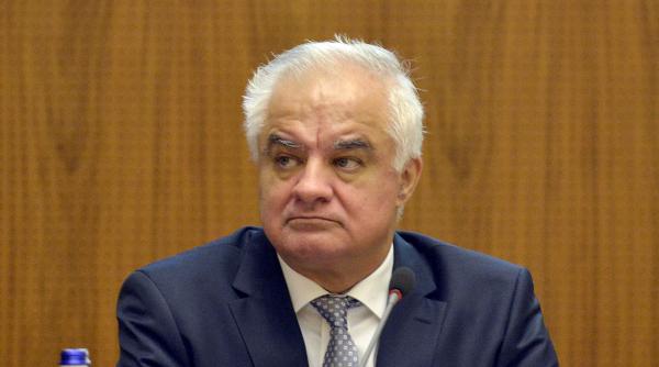 consilierul guvernatorului bnr acuza ca fondul de rezerva al guvernului a fost tocat pe nimic ce spune despre inflatie