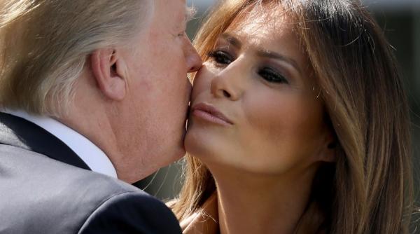 „Face ce vrea, când vrea”. Nimeni de la Casa Albă nu a știut că Melania Trump va vorbi public despre Jeffrey Epstein. Nici Donald Trump