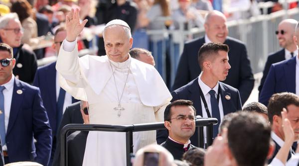 reactia vaticanului dupa ce trump l a numit pe papa leon slab si groaznic atacul lui este o declaratie de neputinta