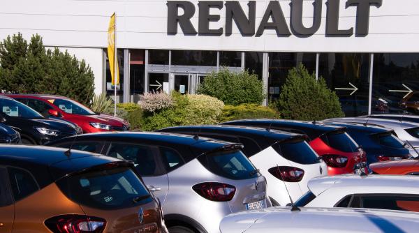 renault da afara pana la 20 dintre inginerii sai din toata lumea concurenta chineza loveste industria auto