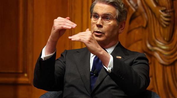 secretarul trezoreriei sua spune ca merita putina durere economica pentru a opri iranul daca o arma nucleara ar lovi londra