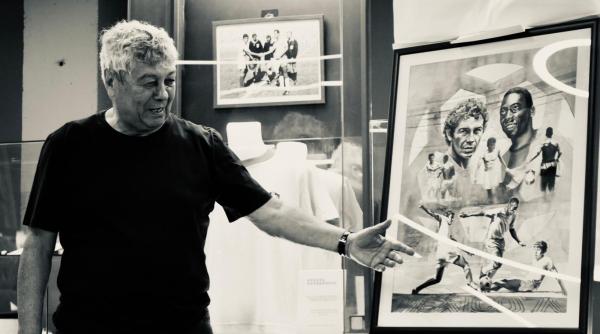 colectia personala a lui mircea lucescu a fost expusa la muzeul fotbalului tricourile lui messi si pele printre trofeele lui il luce