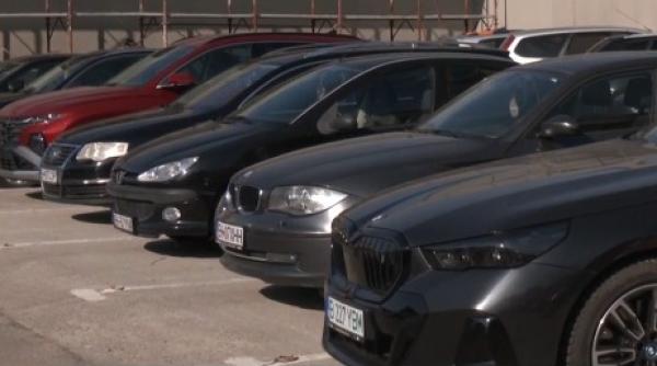 Aplicația care te ajută să nu te mai cerți cu vecinii pentru locul de parcare a apărut în orașul lui Bolojan