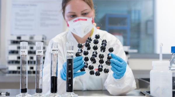 grafenul da peste cap o lege fundamentala a fizicii descoperirea uimitoare facuta de cercetatori