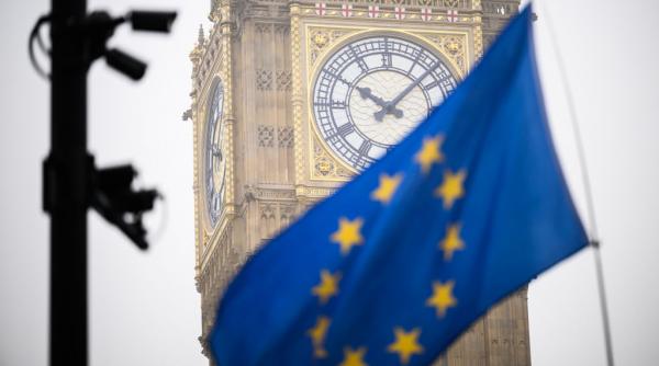 La 10 ani de la Brexit, jumătate dintre britanici vor să se întoarcă în UE