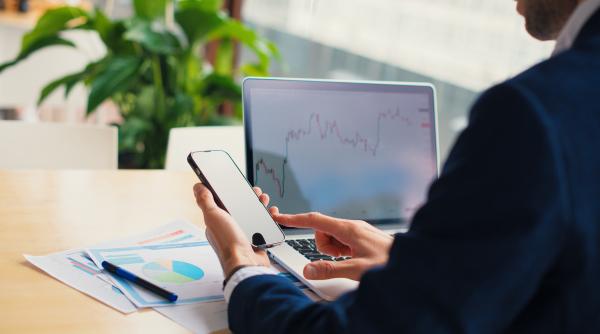 transgaz cauta furnizor de telefonie mobila printr o licitatie de 2 32 milioane de lei