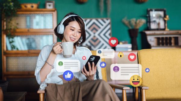 „Am devenit chinez”. Moda de pe TikTok care reușește ce n-a reușit Beijingul în zece ani de campanii oficiale