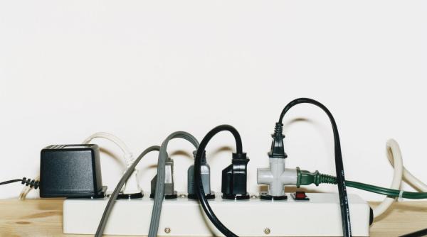 paradox in criza tara din europa in care autoritatile cer populatiei sa foloseasca mai multa energie electrica